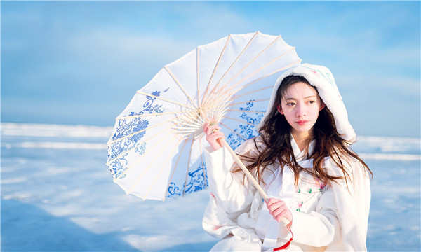 龙陵试管代怀生子多少钱一个？助孕之路的费用分析与方案选择